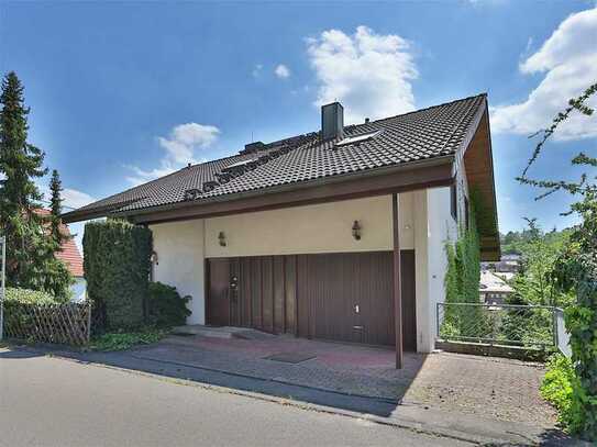 Einfamilienhaus mit Einliegerwohnung in toller Aussichtslage