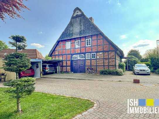 Himmelpforten - Charmantes Reetdach-/Bauernhaus (Denkmal) mit 2 Wohneinheiten in zentraler Lage