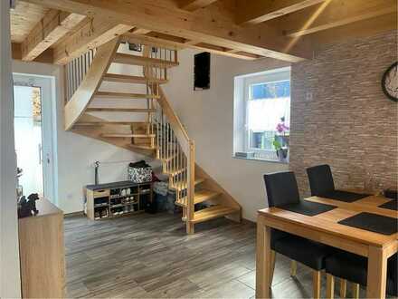 Helle Wohnung mit Balkon: ansprechende 3-Zimmer-Wohnung in Dornstetten-TO