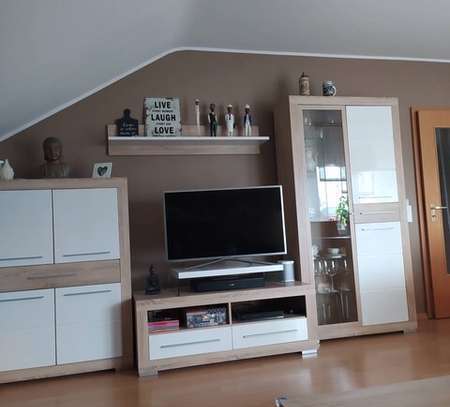 Schöne 4-Zimmer-Wohnung mit Balkon und EBK in Neulußheim