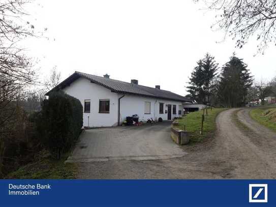 Zwangsversteigerung - Wohnung mit Garage in Schrecksbach - provisionsfrei für Ersteher!