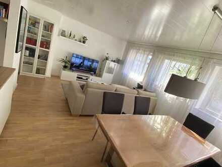 Modernisierte 3-Zimmer-Wohnung mit Balkon und EBK in Stuttgart- Mühlhausen