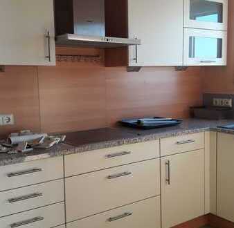 Attraktive 4-Zimmer-Maisonette-Wohnung mit Balkon und EBK in Süßen