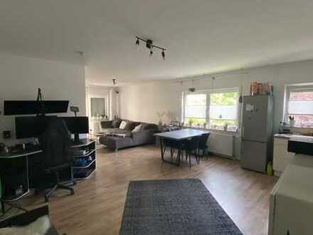2,5-Zimmer-Wohnung mit Balkon, Tageslichtbad und 2 Stellplätzen in Bad Rappenau-Zimmerhof