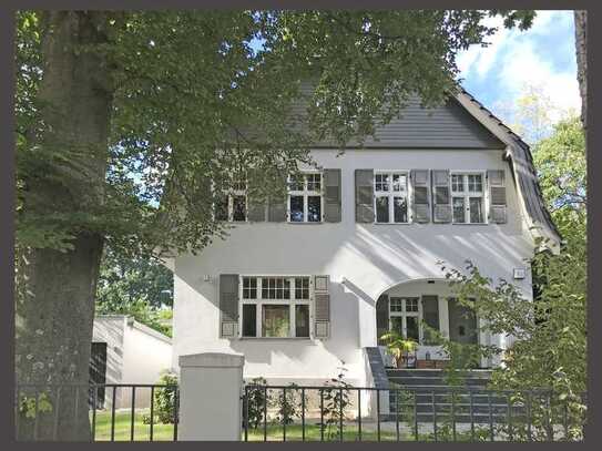 Familienfreundliche Villa in modernem Landhaus-Stil in Berlin Zehlendorf (provisionsfrei)