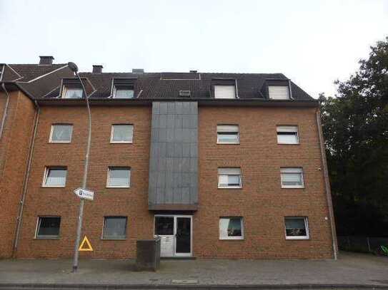 TOP LAGE im Herzen von Neuwerk !!! Große geräumige Erdgeschoßwohnung mit Südbalkon