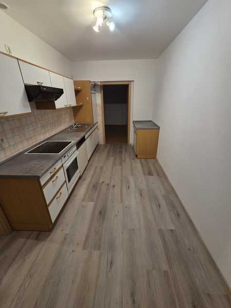                                                               Schöne 2-Zimmer-Wohunung                                                       in Leimitz (Hof)