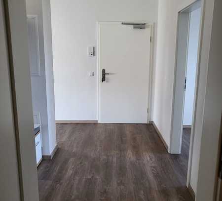 Besondere Neubau 3-Zimmer- Wohnung mit Loggia und Einbauküche in Nürnberg