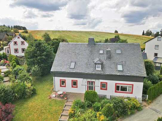 Landlust - Zwei Häuser mit Blick ins Grüne