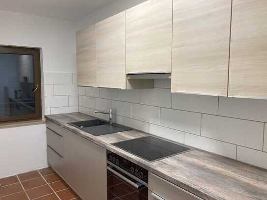 Schöne und modernisierte 2-Zimmer-Wohnung mit Balkon und EBK in Gorxheimertal
