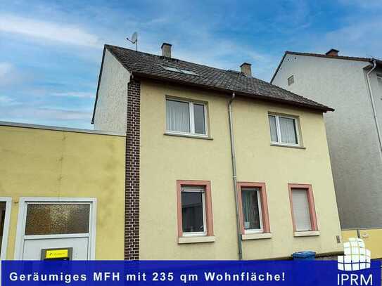 Großes Mehrgenerationenhaus in zentraler Lage von Groß-Umstadt!