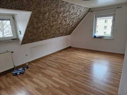Stilvolle, gepflegte 3-Zimmer-DG-Wohnung in Landau