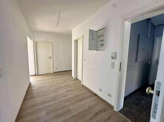 Kernsanierte zentrale 3 Zimmerwohnung im 3.OG