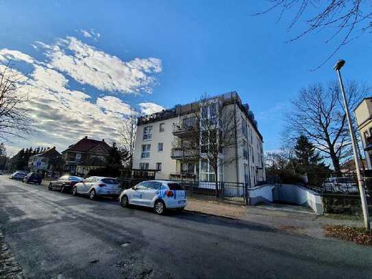 +Moderner Tiefgaragenstellplatz in Radebeul zum mieten!+