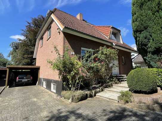 Großzügiges Einfamilienhaus mit schönem Garten in gefragter Lage (RÖMBKE IMMOBILIEN KG)