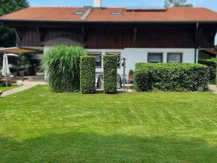 Familienparadies!!! Sehr schönes Landhaus mit großem Gartengrundstück bietet viele Möglichkeiten.