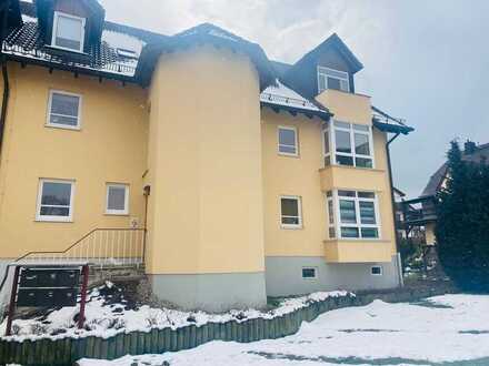 Schöne 3-Zimmer-Wohnung in ruhiger idyllischer Lage + Laminat + 3 Balkone