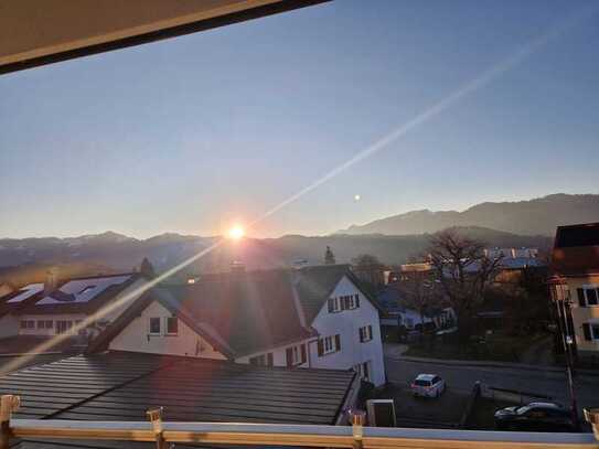 Ansprechende 3-Zimmer-Wohnung mit Einbauküche und Balkon in Promenadestraße, Sonthofen