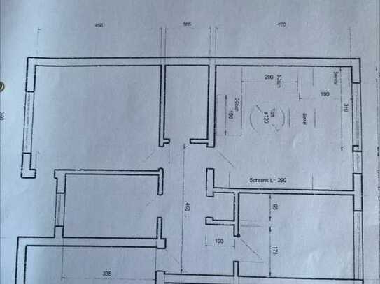 Modernisierte Wohnung mit drei Zimmern und Balkon in Essen