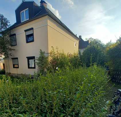 Zweifamilienhaus in der westlichen Innenstadt– Garten - Garage