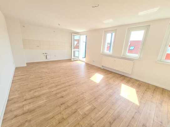 Neu! sanierte 92 m², 5-Zi, Gast-WC, Balkon