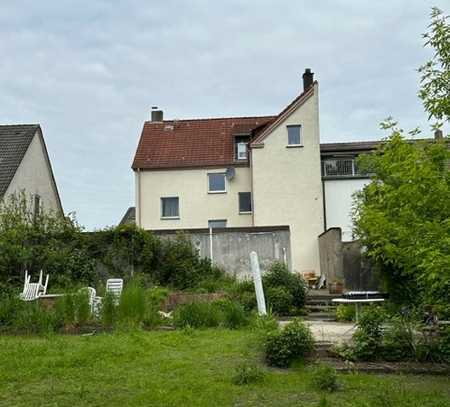 Grenze Dortmund 4 Familienhaus mit großem Grundstück, vier Garagen, Selbstnutzung oder Anlage!!!