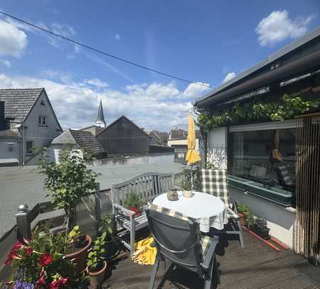 Gepflegtes Einfamilienhaus in Heimbach-Weis mit wunderschöner Terrasse