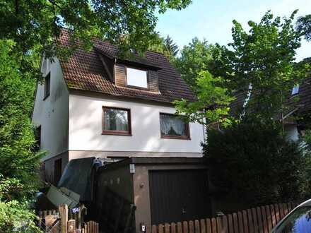 Gelegenheit! Einfamilienhaus zum Selbstausbau in schöner Lage von Hamburg Eißendorf!