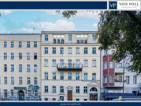 Stilvolles Wohnen mit Charme: Exklusive 3-Zimmerwohnung im Prenzlauer Berg mit Balkon und Altbauflai