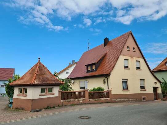 Freistehendes Einfamilienhaus mit großem Garten in Schriesheim (Innenstadt)