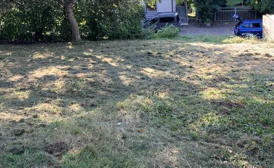 Baugrundstück in Hanglage mit Abendsonne