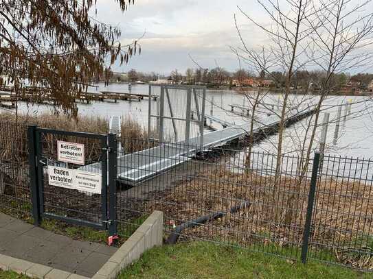 Bootsliegeplatz an der Spree