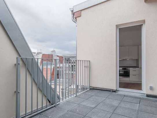 3-Zimmer-Dachgeschosswohnung mir TERRASSE & EBK