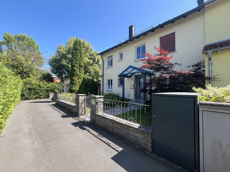                                                               Geräumige 5-Zimmer Wohnung in Würzburg-Keesburg                                                       in Keesburg (Würzburg)