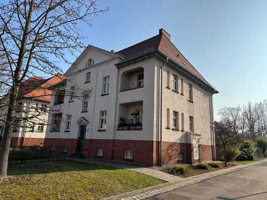 Perfect for families / shared flats: 3-room apartment with balcony and kitchen in Lichterfelde-West