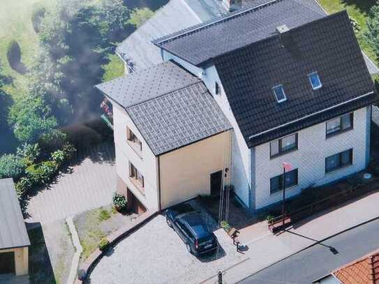 Geräumiges teilvermietetes 24-Zimmer-Mehrfamilienhaus in Brotterode-Trusetal Brotterode