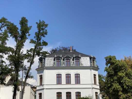 Wunderschön sanierte Altbauetage mit gehobener Ausstattung in herrlicher Stadtvilla