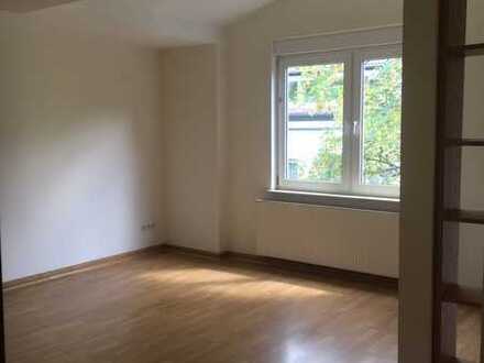 renovierte charmante 2-Zimmerwohnung mit Balkon/Wintergarten Bochum