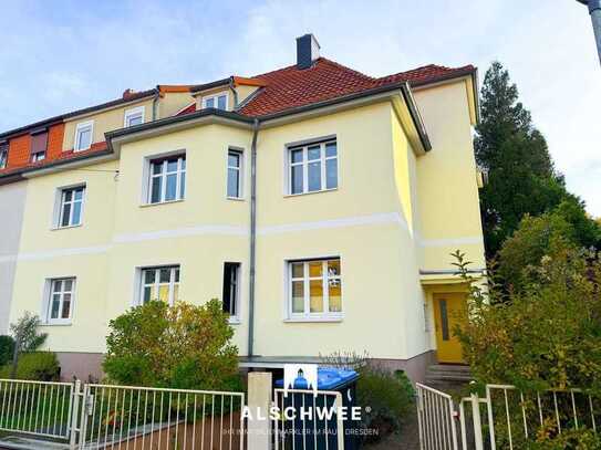 ***Exklusiv***Top-Lage schönes 3 Familienhaus in grüner Oase