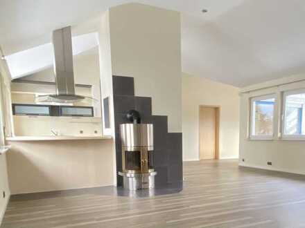 Helle modernisierte 3,5-Zimmer-Wohnung mit Balkon, EBK, FBH in Fernwald-Steinbach