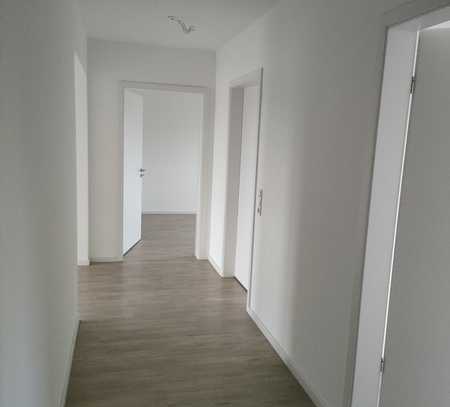 Sofort bezugsfertig - helle 3 Zimmer Wohnung