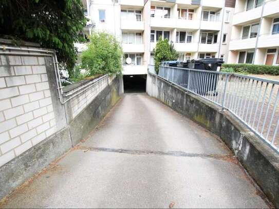 Abgeschlossener Tiefgaragenplatz in Toplage in Kaiserslautern zu vermieten