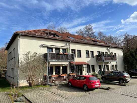 Idyllisch in Pirna-Jessen gelegen * Vermiete, kleine 3-Zimmer-Eigentumswohnung mit Balkon in ruhi...