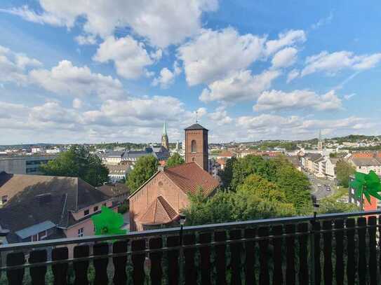 Schöne 3,5-Zimmer-Wohnung mit Balkon in gepflegten Altbau, Hagen, Böhmerstraße
nähe Stadtgarten