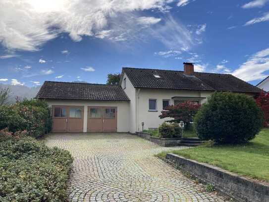 Freistehendes Einfamilienhaus in Bohlingen / Wintergarten / Sauna / Blick auf den Schienerberg