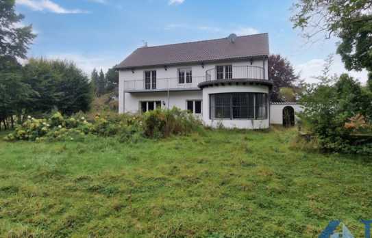 Außergewöhnliches Wohnhaus im Großraum Aachen in naturnaher Lage