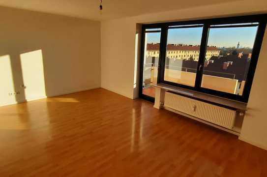 2-Zimmer-Wohnung mit Einbauküche in München Sendling-Westpark