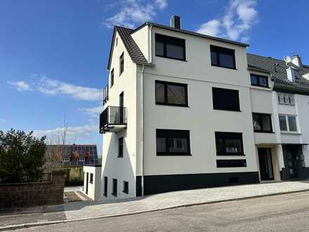 Luxury apartment with balcony and fireplace / Luxus-Wohnung in Bestlage mit Balkon und Kamin