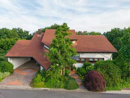 Architektonisch anspruchsvolle Immobilie in Bous, Am Weinberg