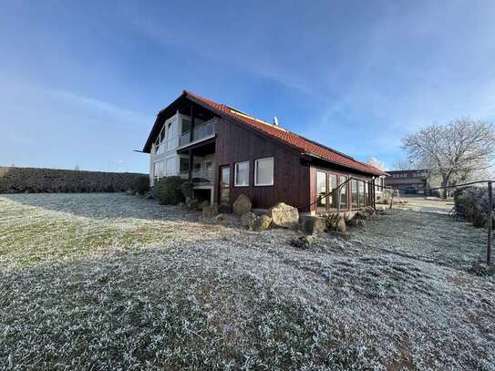 Charmantes Einfamilienhaus mit Wintergarten, Whirlpool, Kamin und viel Platz für Ihre Familie/Büro